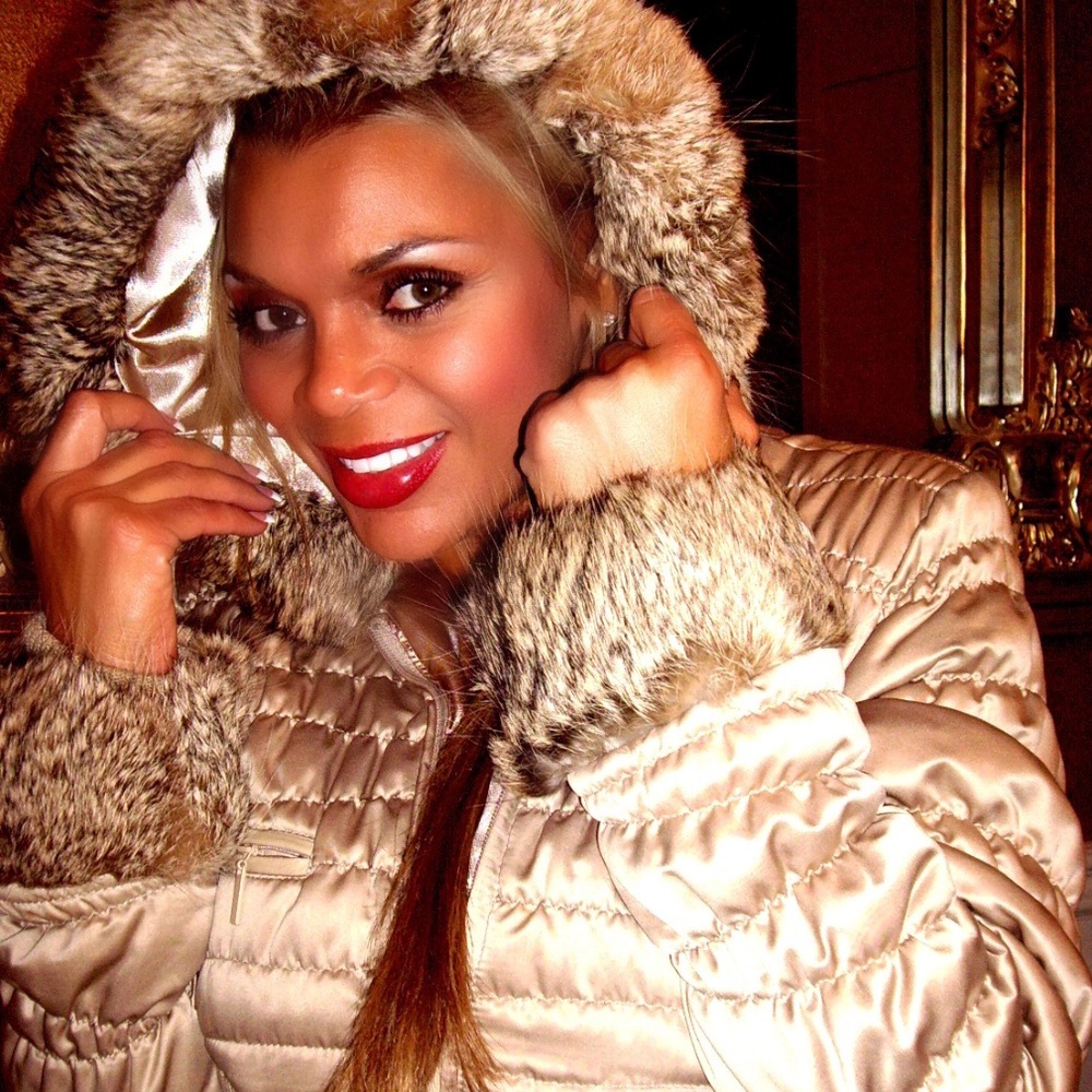 Bebe Puffy silk jacket w/rabbit fur hood